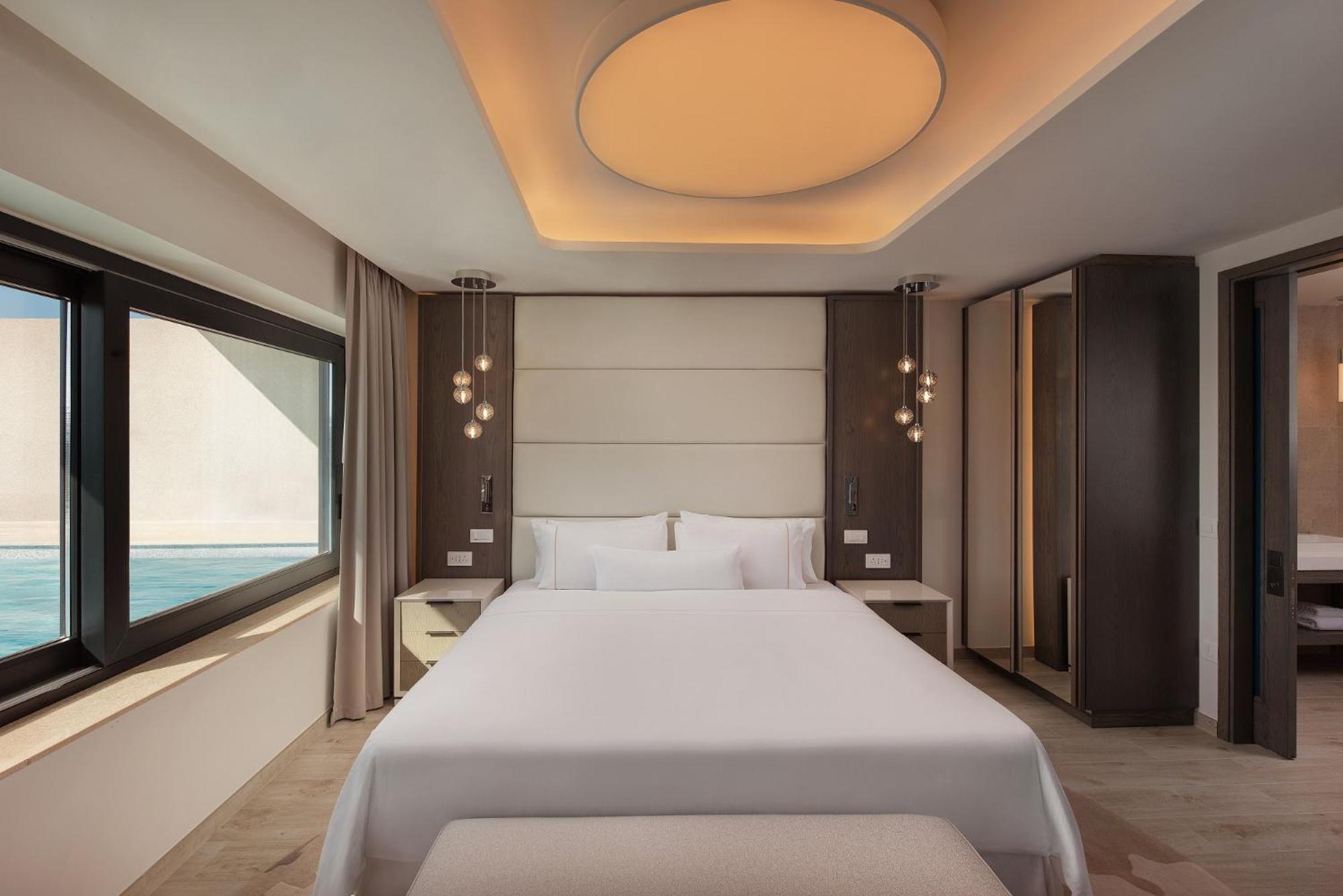 The Westin Dragonara Resort, Malta Saint Julian's Exterior photo A bedroom in a hotel