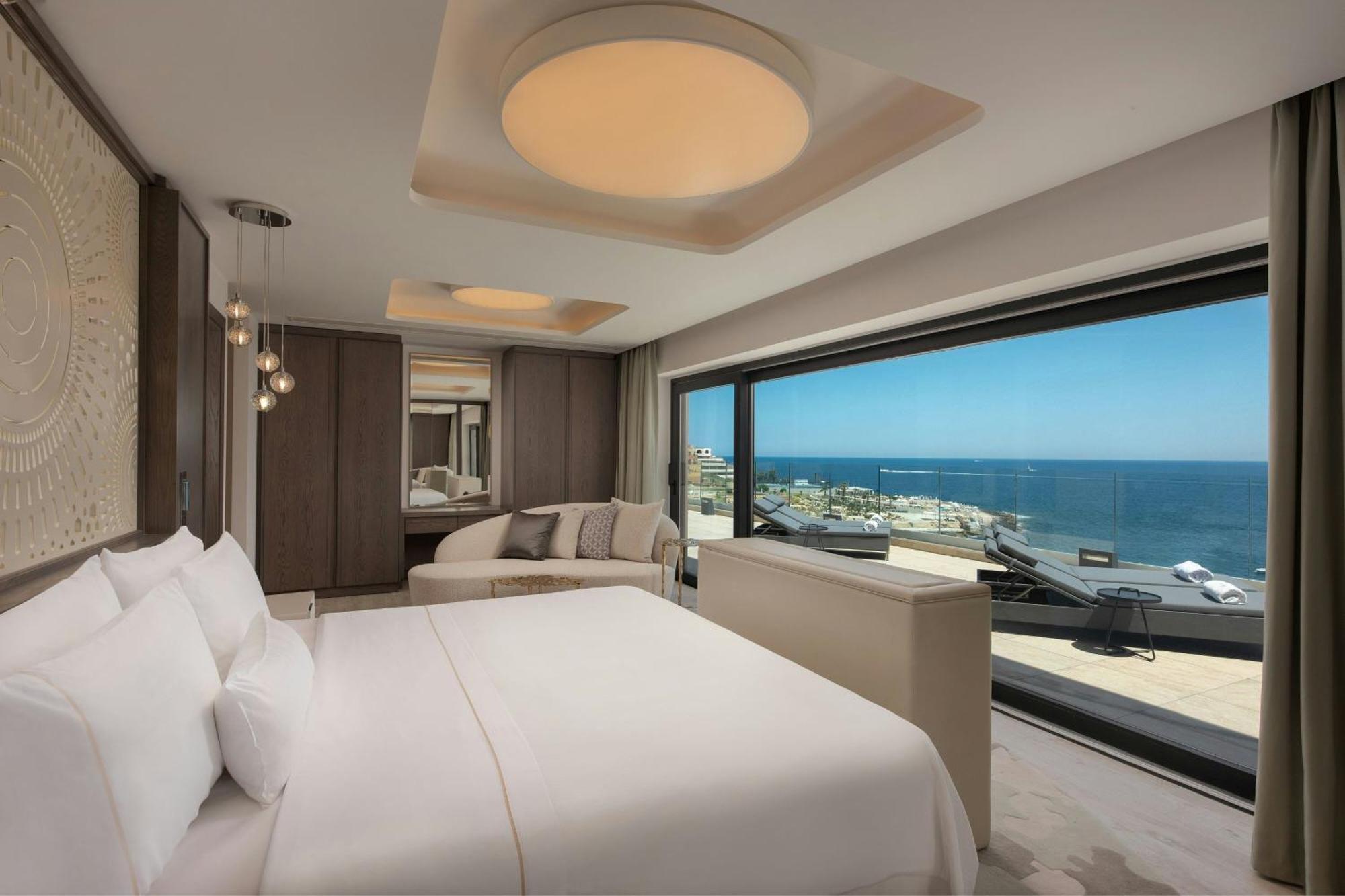 The Westin Dragonara Resort, Malta Saint Julian's Exterior photo A bedroom at the hotel