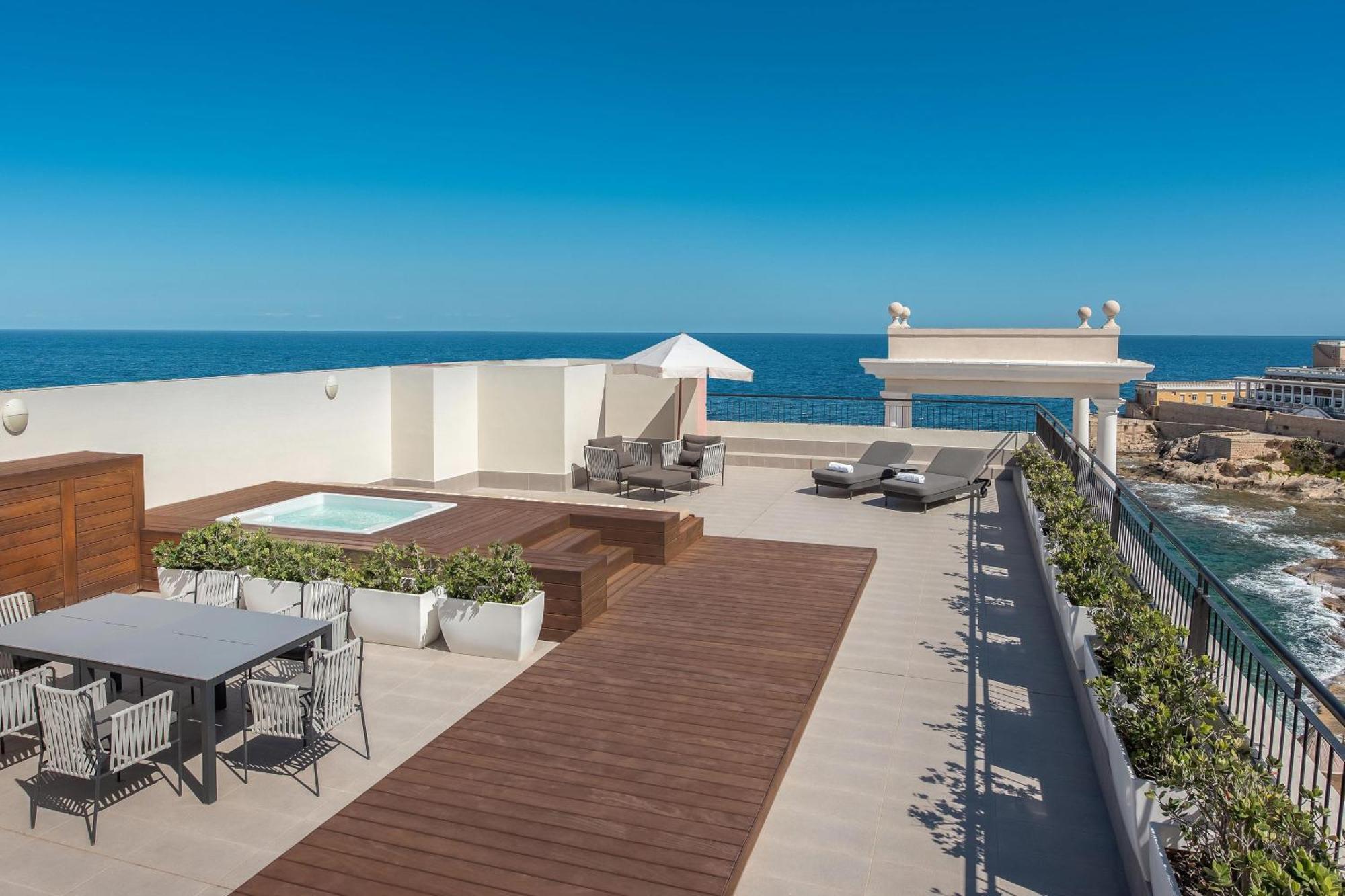 The Westin Dragonara Resort, Malta Saint Julian's Exterior photo Rooftop terrace