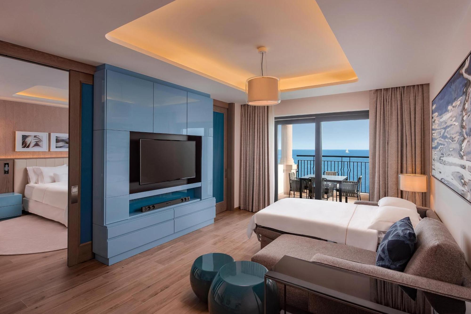 The Westin Dragonara Resort, Malta Saint Julian's Exterior photo A suite at the hotel